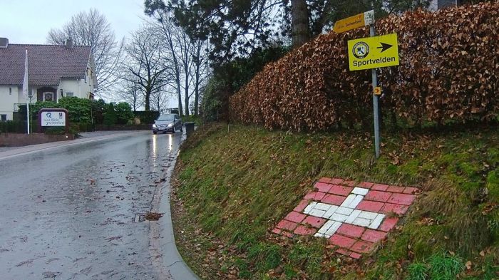 How mindful the people in this region are: There was a trail marker, pointing towards Switzerland and telling me that there are 441 km left!